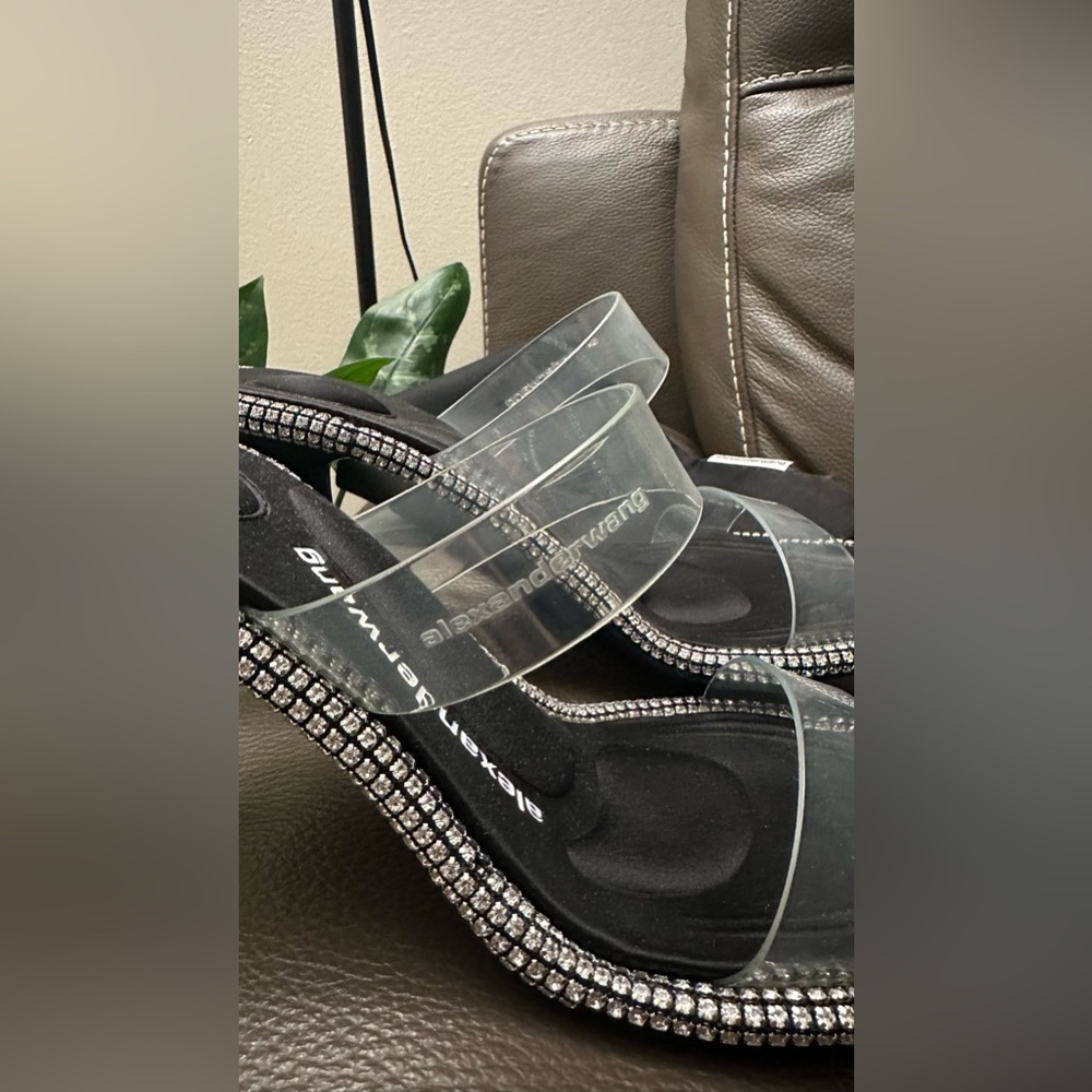 Alexander Wang
Kira 85MM Embellished PVC Black Sandals. Size 37 (7) - Picture 10 of 14